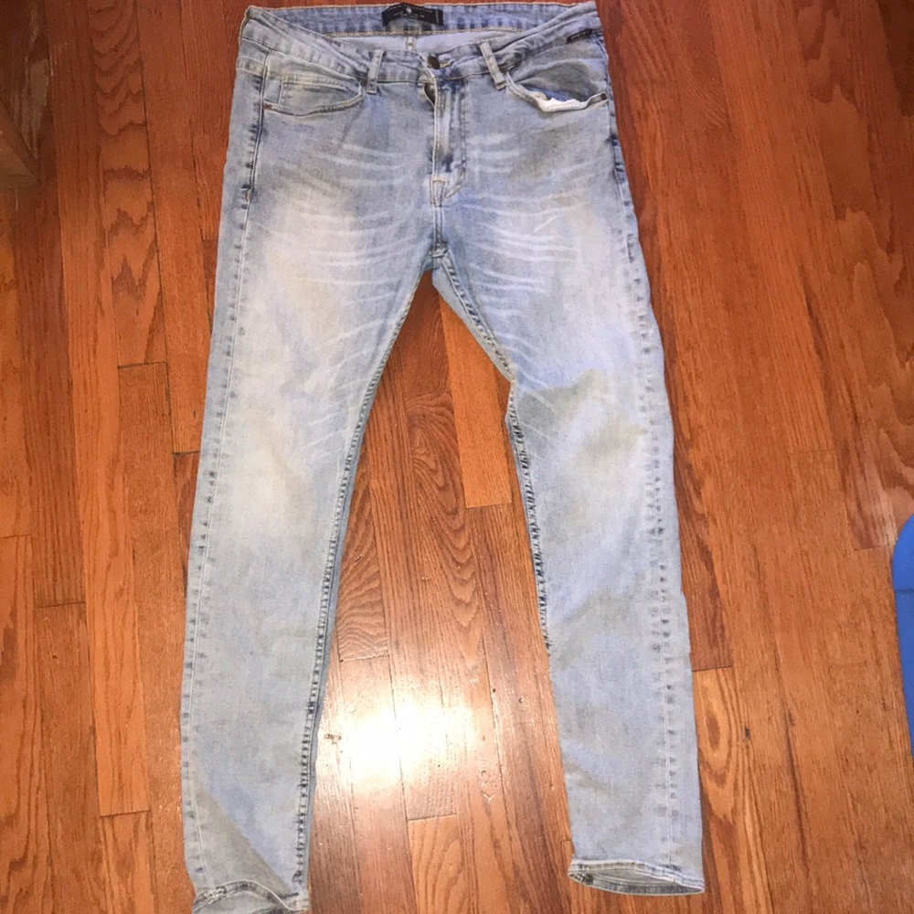 Light blue wash denim Zara jeans